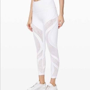 Lululemon Wunder Under High-Rise 25" Lace- White 4